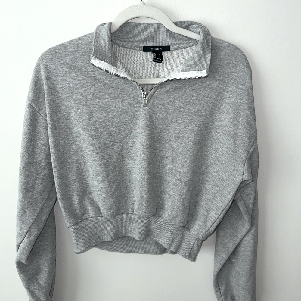 Grey pullover